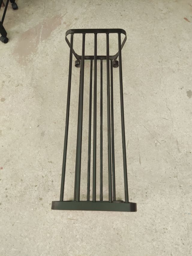 Zapatero de hierro Ikea negro