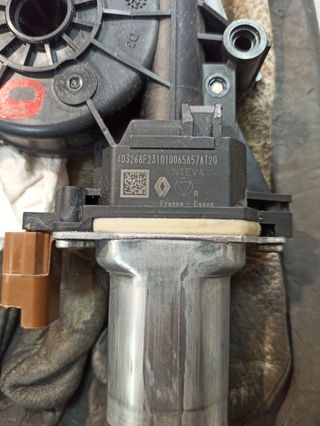 Motor elevalunas Renault-Nissan