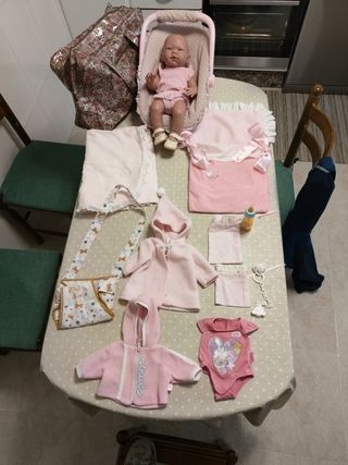Muñeca Bebé con Accesorios de Ropa y Bolso