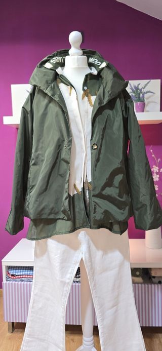 Camisa oversize verde y blanca