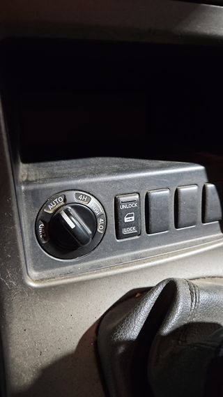 Nissan Pathfinder r51