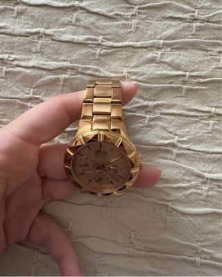 Reloj Lotus Dorado
