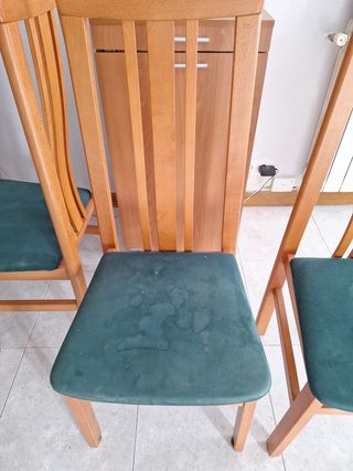 Juego de 2 sillas de madera y tela