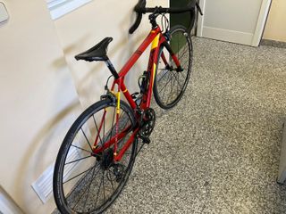 Bicicleta de carbono Orbea Orca Roja y Amarilla