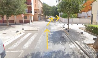 SE ALQUILA PLAZA GARAJE/PARKING PARA COCHE GRANDE