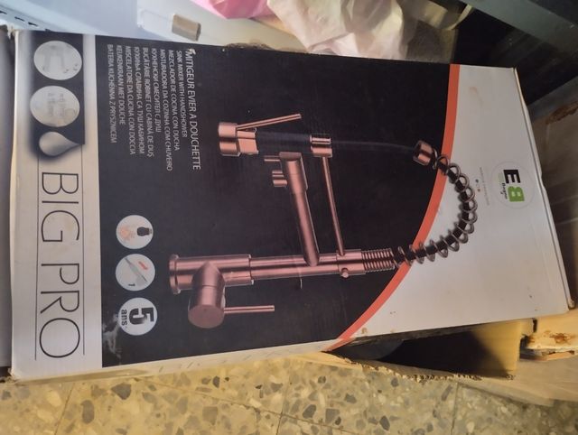 Grifo Cocina Dorado con Manguera Flexible