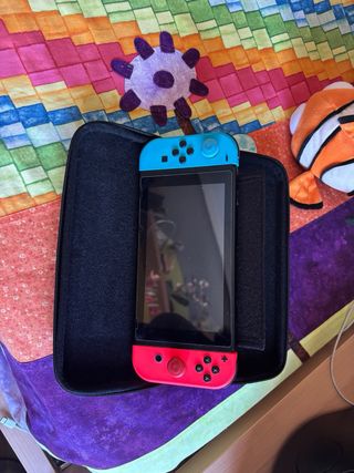 Nintendo Switch Azul y Rojo