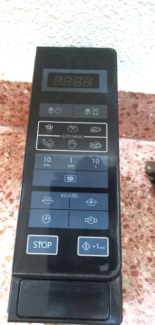 Panel Digital Microondas SHARP R-242(BK)W