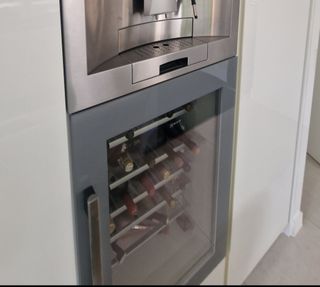 Vinoteca, nevera vinos marca; Neff 20 botellas 