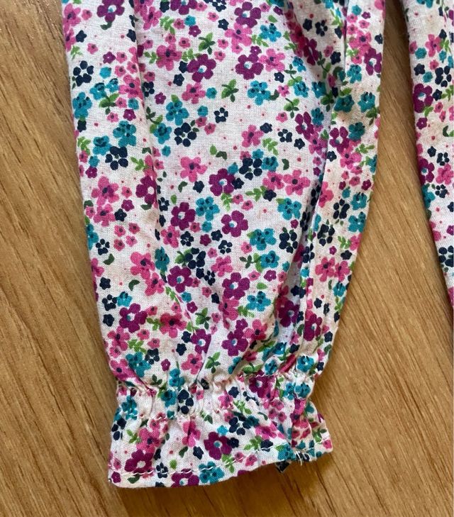 Blusa niña floral