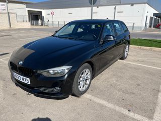 BMW  318D año 2015