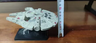 Figura Halcón Milenario Star Wars