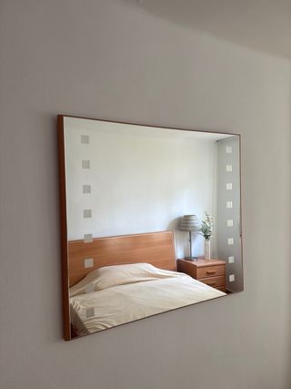 Cama doble con mesitas y cajonera
