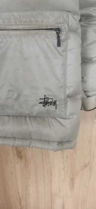 Plumas Stussy Vintage 90s Talla M Plata