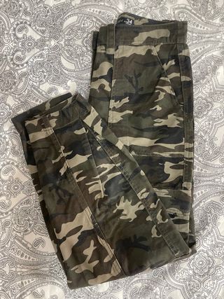 Pantalón vaquero militar camuflaje 