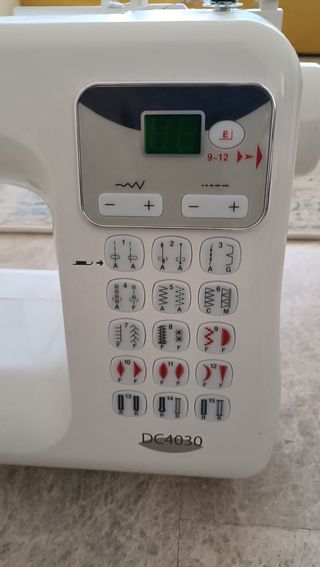 Máquina de coser Janome DC4030