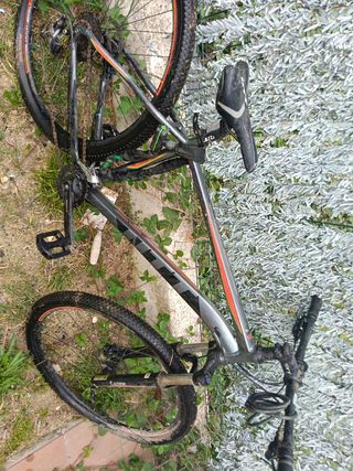 Bicicleta de montaña NTT