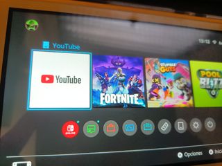 Nintendo Switch Lite Amarilla