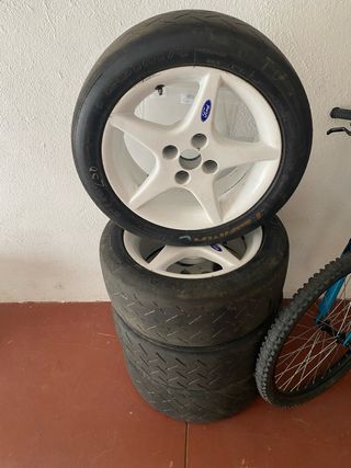 Llantas Ford 15’ con gomas Fedima 
