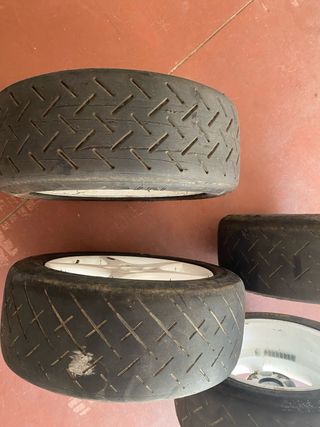 Llantas Ford 15’ con gomas Fedima 