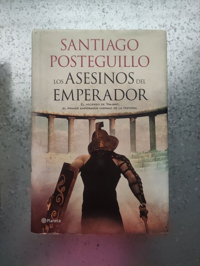 SANTIAGO POSTEGUILLO