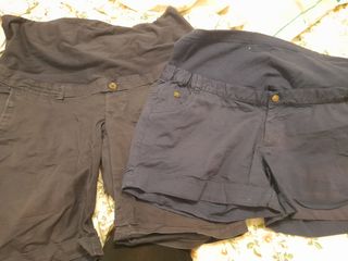 Lotto 2Pantaloncini premaman blu TG 46/48