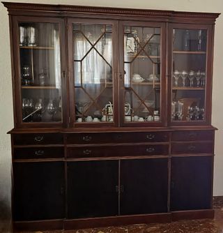 Mueble Vitrina Estilo Inglés Madera y Cristal