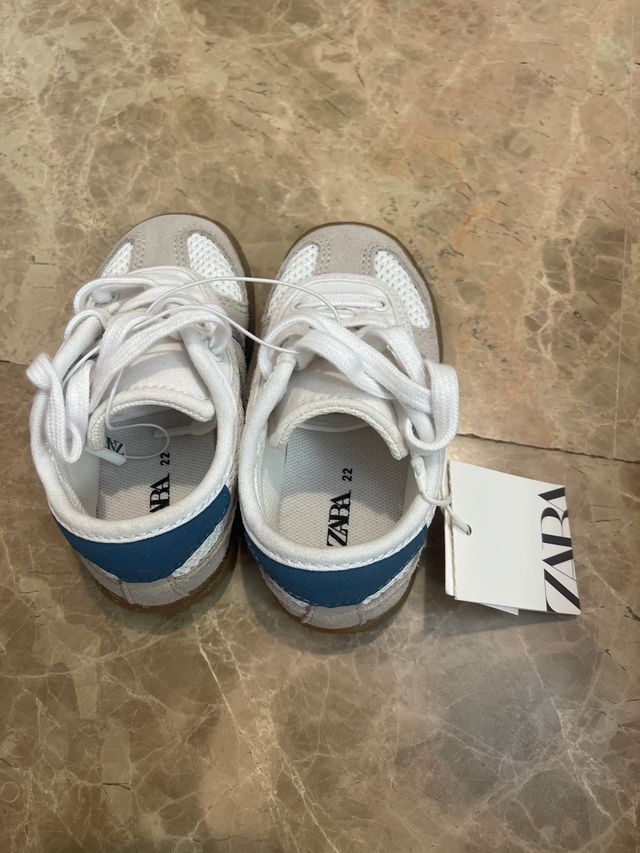 Zapatillas bebé Zara Talla 22
sin estrenar