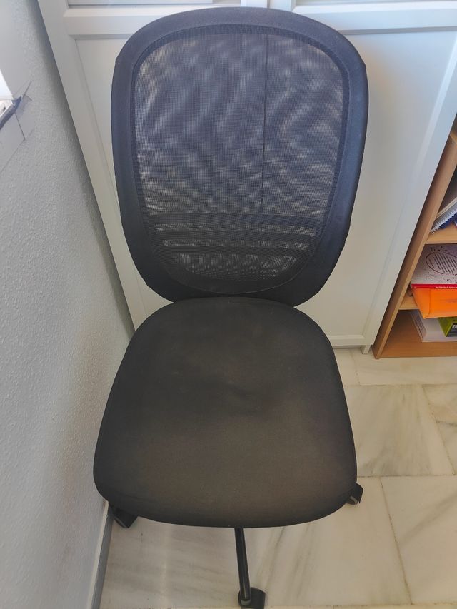 Sedia da ufficio ergonomica nera IKEA