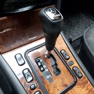 Mercedes-Benz Clase E 2005