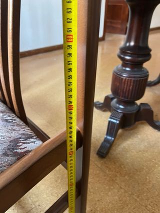 Mesa de comedor ovalada con 6 sillas
