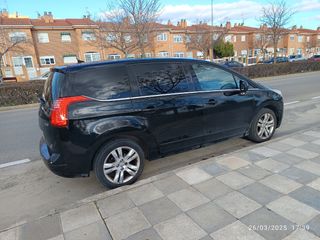 Peugeot 5008 2010