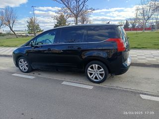 Peugeot 5008 2010