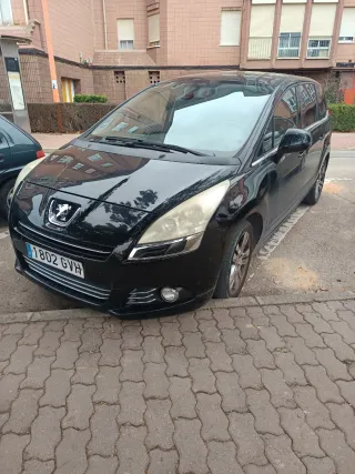 Peugeot 5008 2010