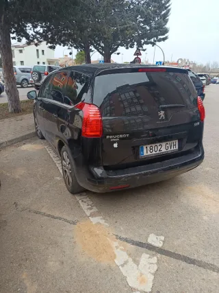 Peugeot 5008 2010