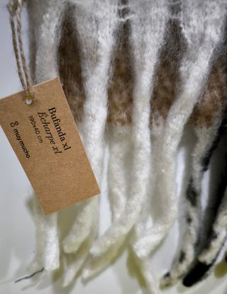 Bufanda NUEVA Muy Mucho