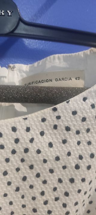 Vestido Purificación García blanco lunares