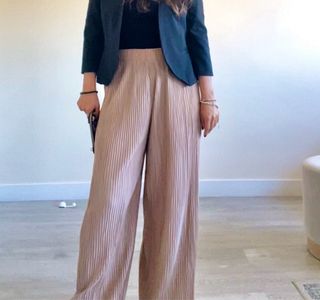 Pantalón ancho plisado beige/marrón