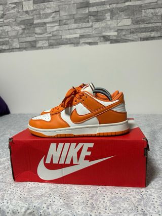Zapatillas Nike Naranja y Blanco