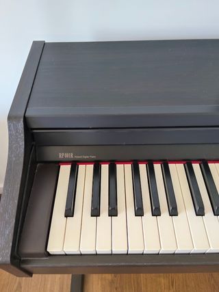 Piano Digital Roland RP401R