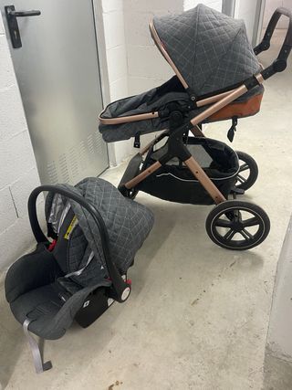 Carrito de bebé y silla de coche