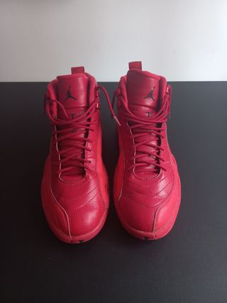 Jordan Retro 12 Triple Red