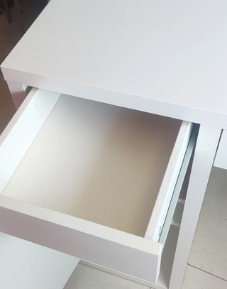 Escritorio blanco moderno (no se rebaja) Vale 55€