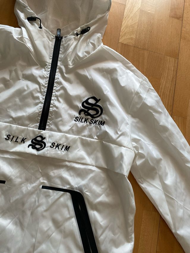 Chaqueta SILK SKIM blanca con capucha