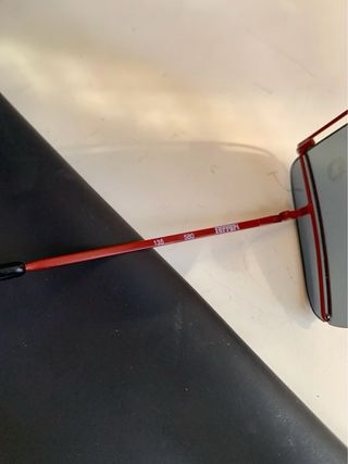 Occhiali da sole Ferrari Rossi e Grigio