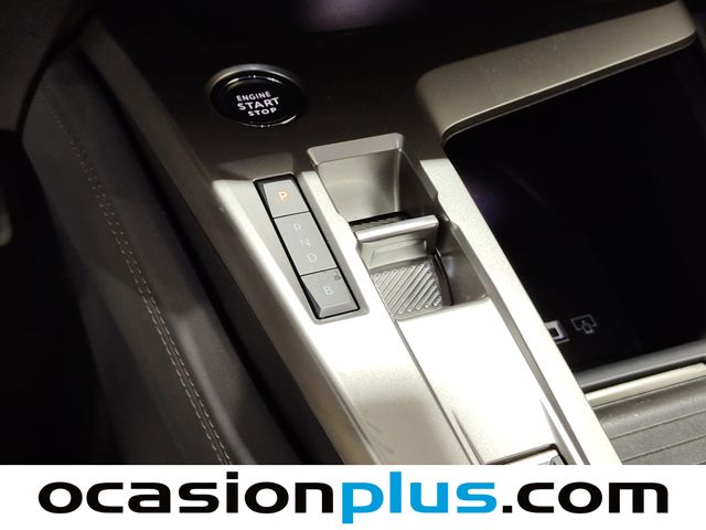 Peugeot 408 Allure PHEV 180 e-EAT8 133 kW (181 CV)