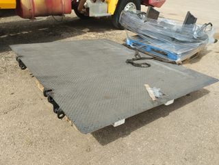 Plataforma Elevadora Dhollandia 2500 Kg