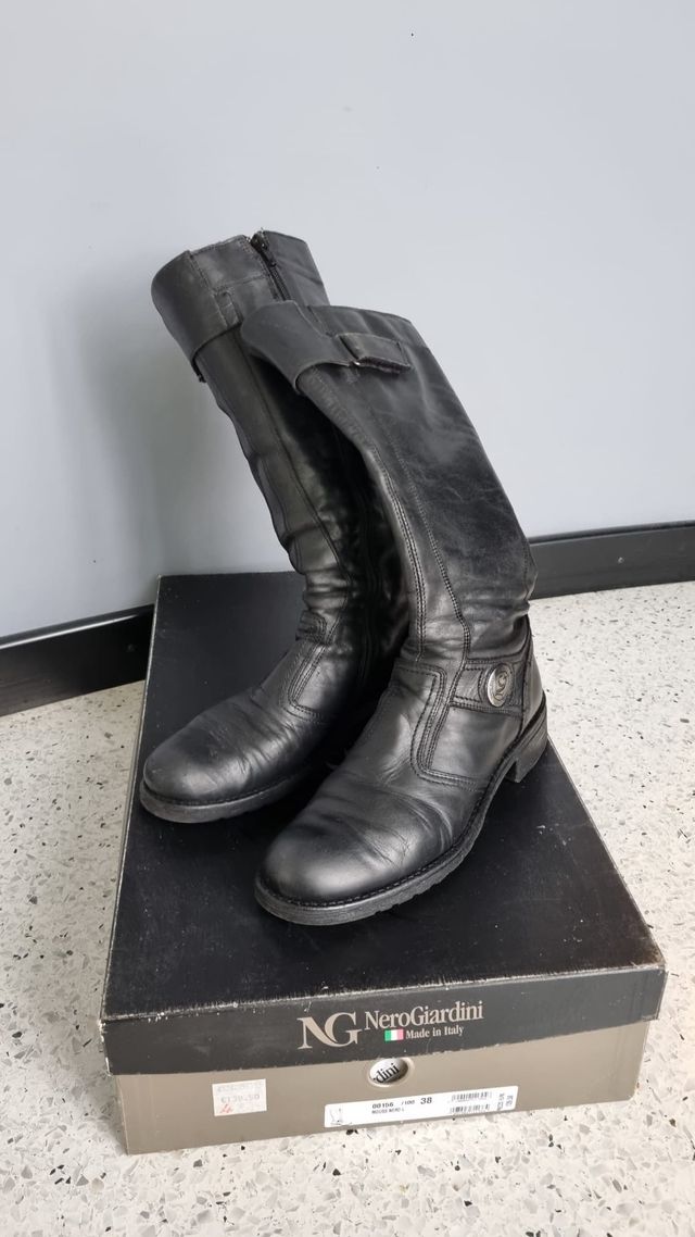 Stivali in pelle Nero Giardini tg. 38
