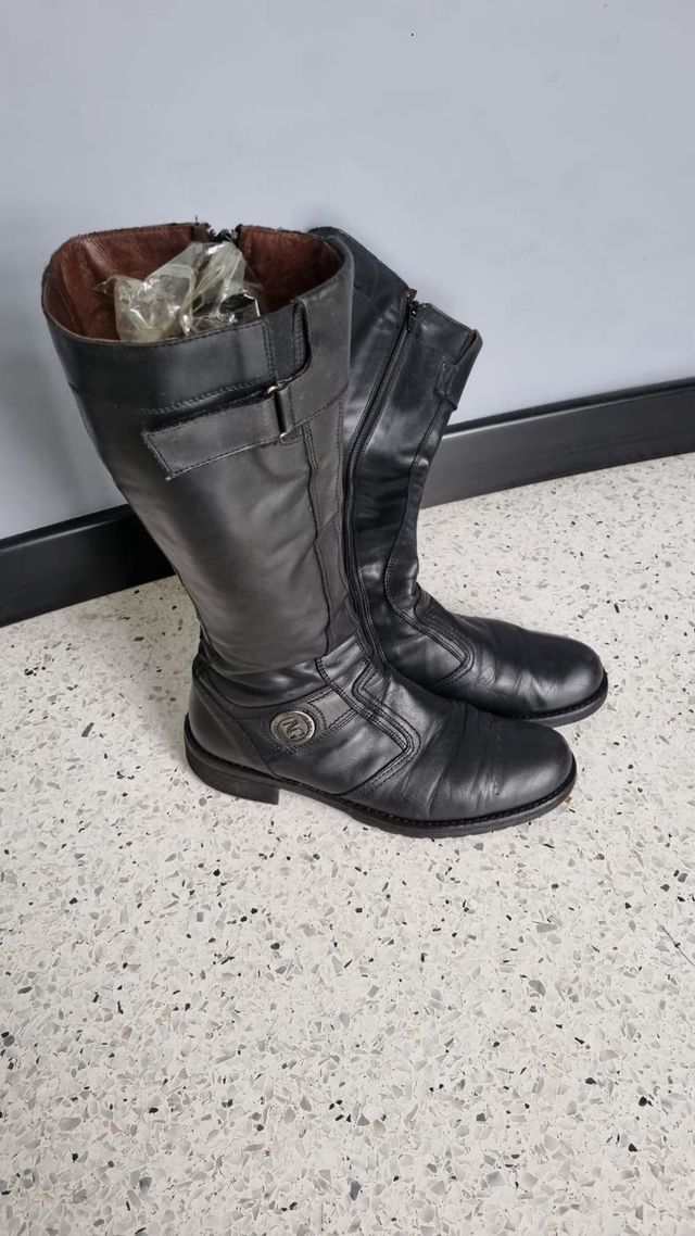 Stivali in pelle Nero Giardini tg. 38