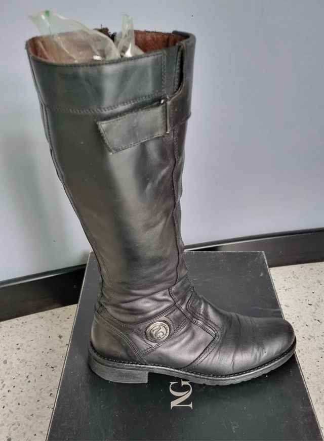 Stivali in pelle Nero Giardini tg. 38